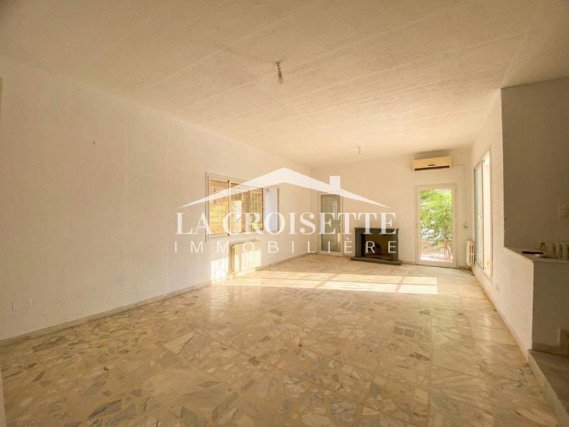 Rez-de-chaussée de villa S+3 avec piscine à La Marsa